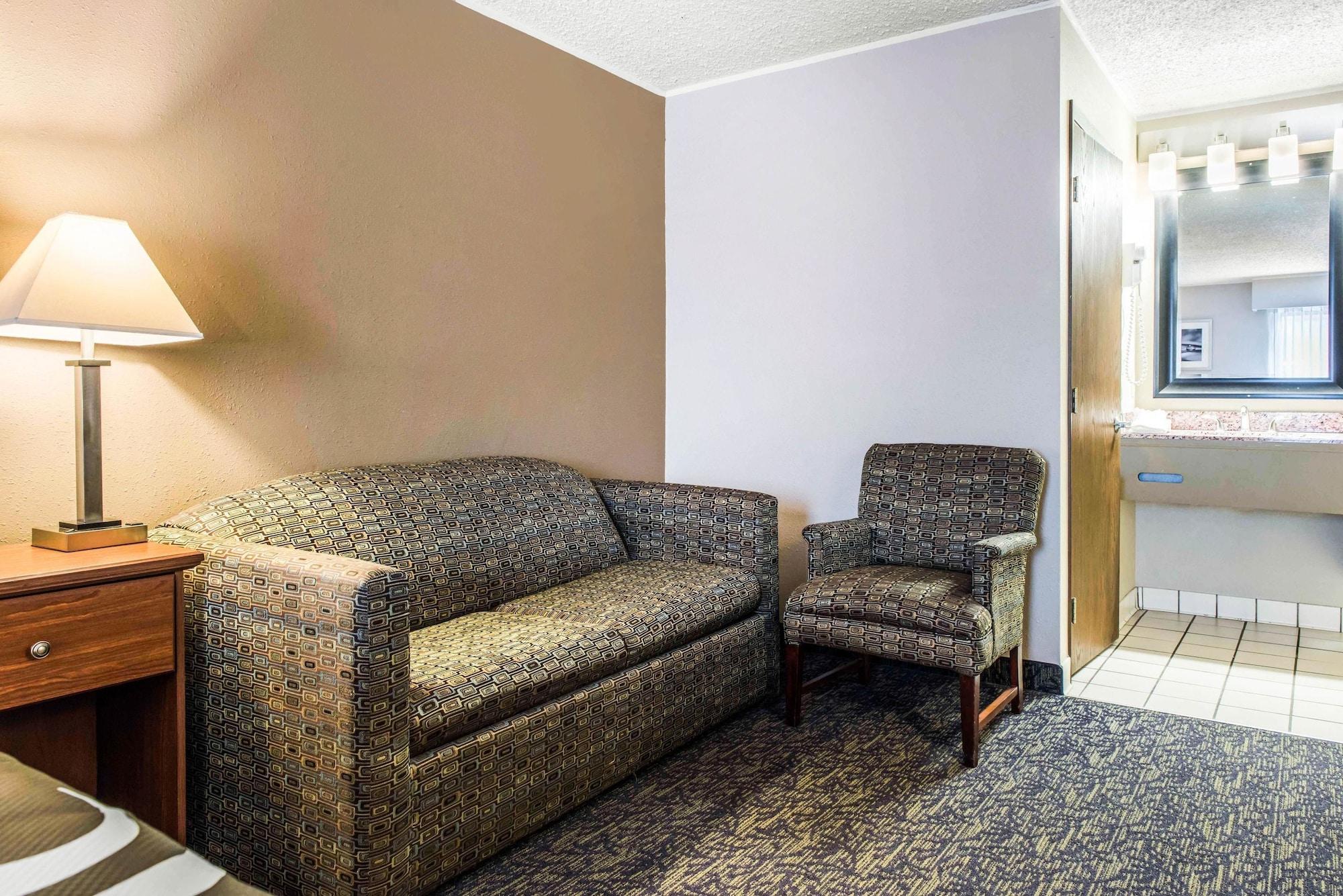 Quality Inn Austintown-Youngstown West Ngoại thất bức ảnh