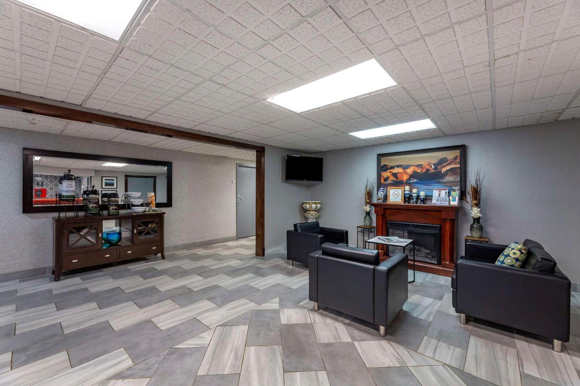 Quality Inn Austintown-Youngstown West Ngoại thất bức ảnh