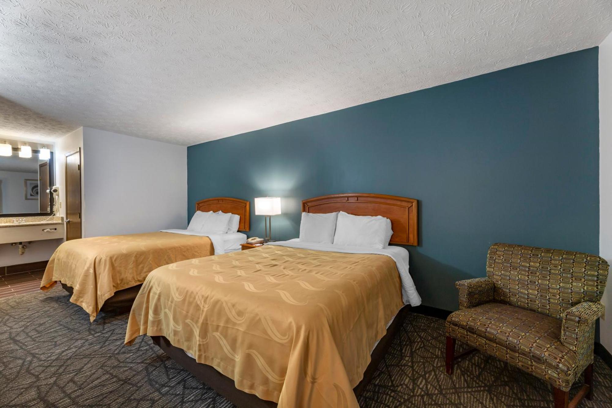 Quality Inn Austintown-Youngstown West Ngoại thất bức ảnh